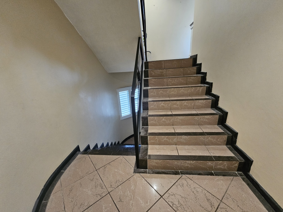 4 Bedroom Property for Sale in Vincent Heights Eastern Cape